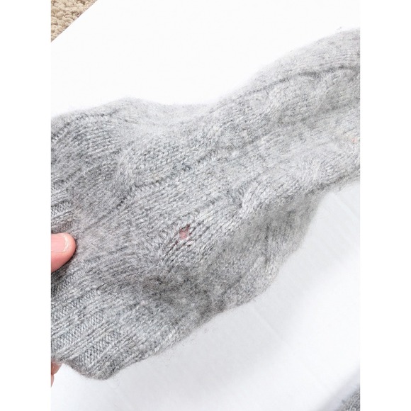 READ J Crew Italian Cashmere Sweater Mens Large Gray Cable Knit Crewneck - Picture 7 of 8